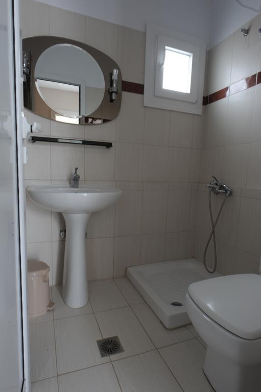 Demi Studios Amulianí Szoba fotó